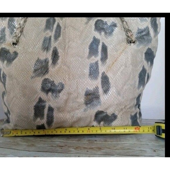 KENNETH COLE Shoulder Bag Handbag Snake Printed Fabric Large Purse Bag Tote - Picture 3 of 13